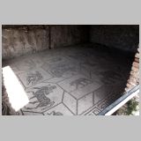 3100 ostia - regio v - insula ii - domus della fortuna annonaria (v,ii,8) - raum e - mosaik - e.jpg